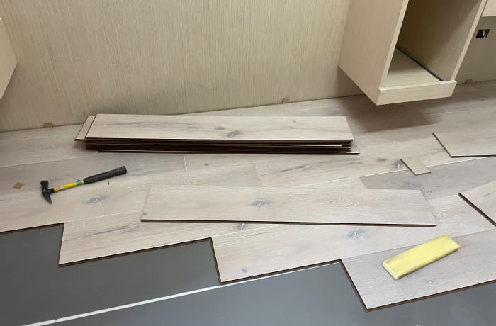 卡扣式超耐磨地板